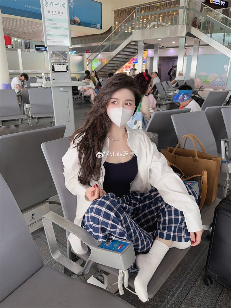 戴口罩的她，让我心动不已@July芝嵐
